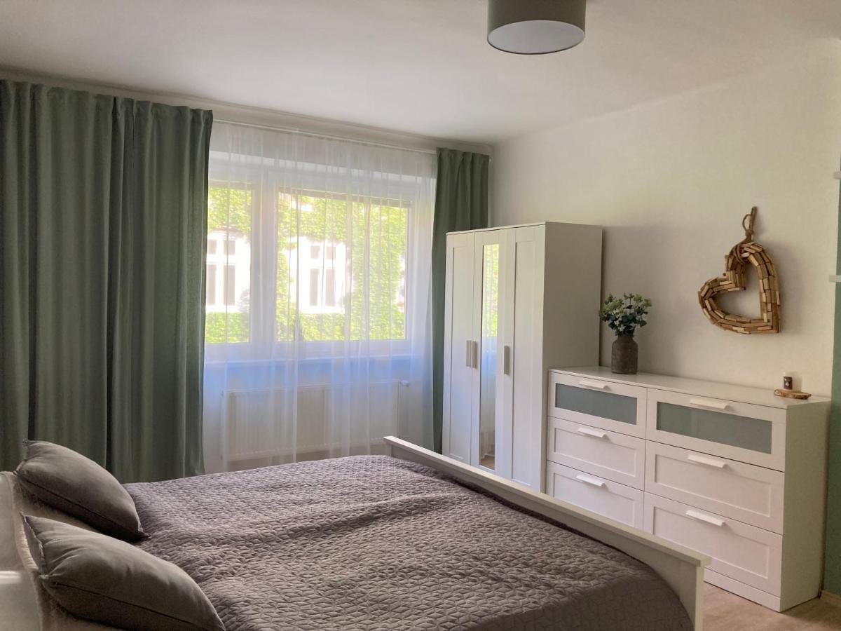 Family Provence Mikulov Apartment Bagian luar foto
