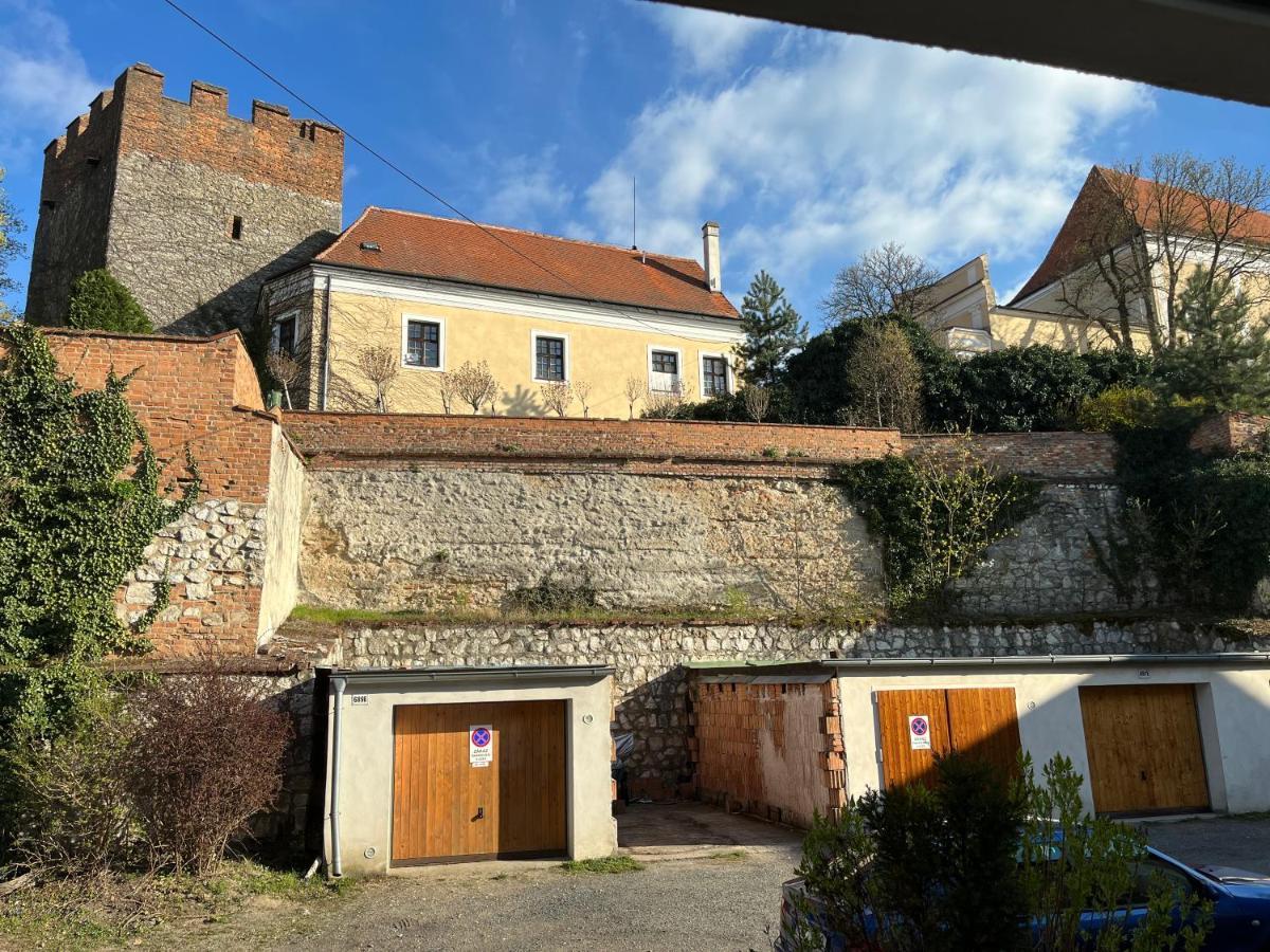 Family Provence Mikulov Apartment Bagian luar foto