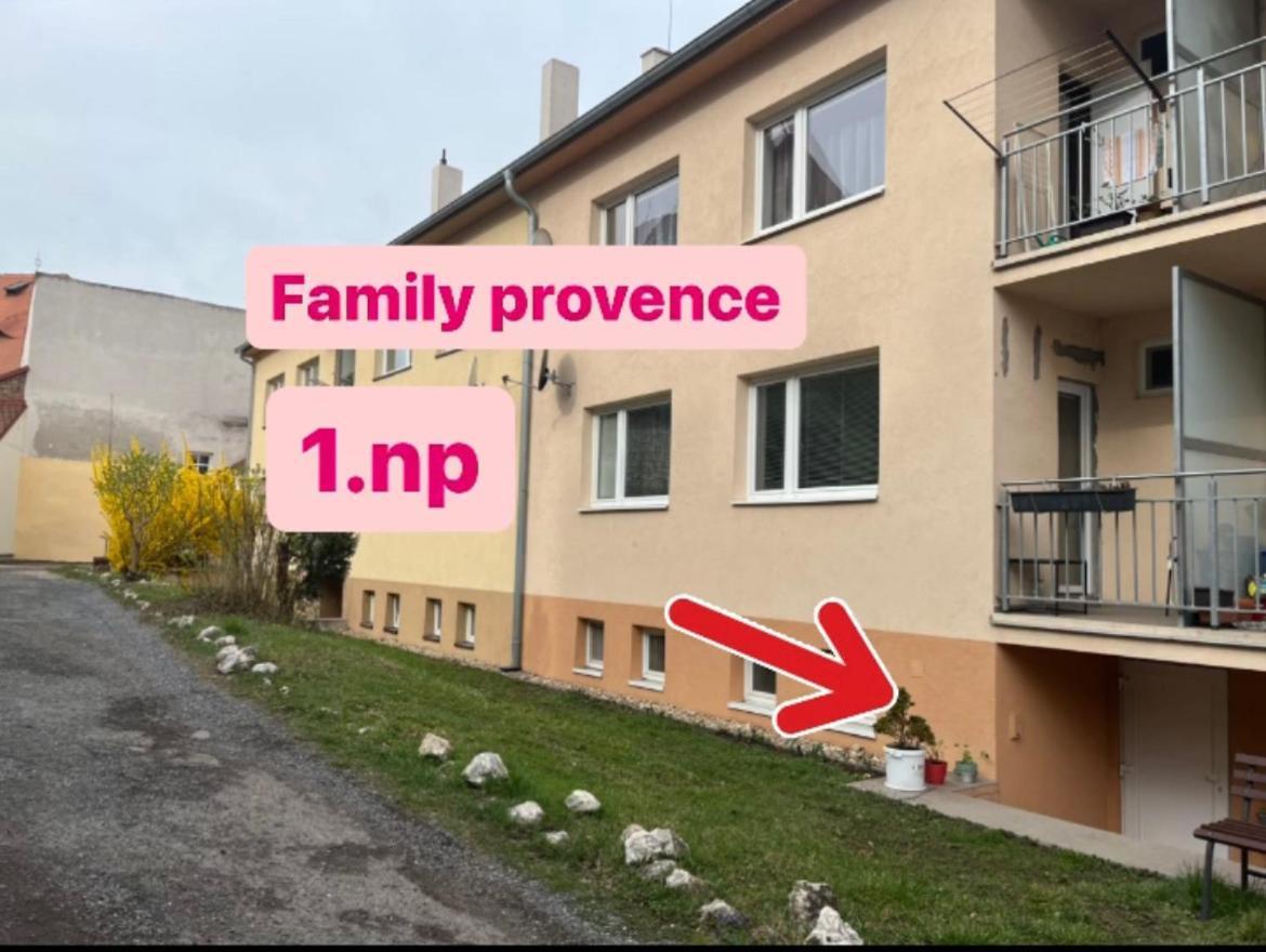Family Provence Mikulov Apartment Bagian luar foto